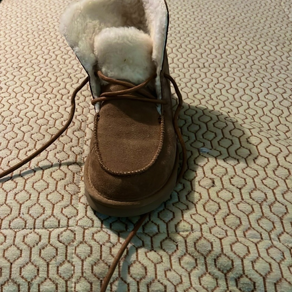 Ugg Diarra boots size 8